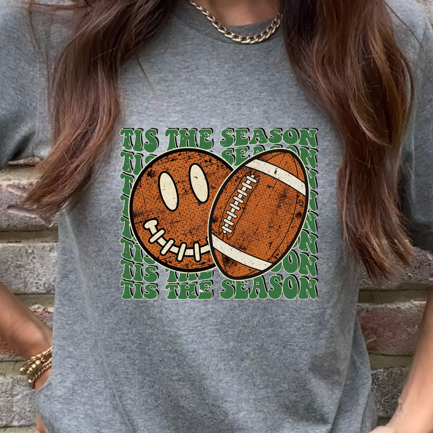 Tis the Season Graphic Tee