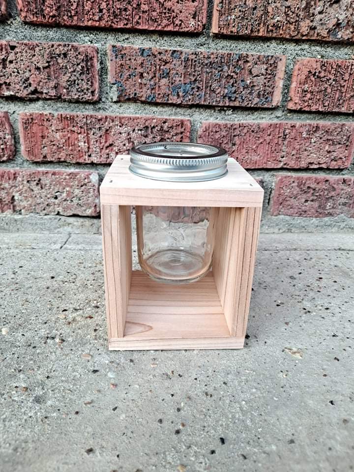 Mason Jar Flower Arranger