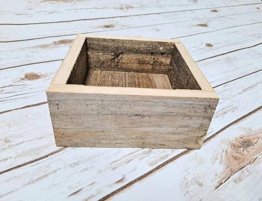 6" Reclaimed Centerpiece Box