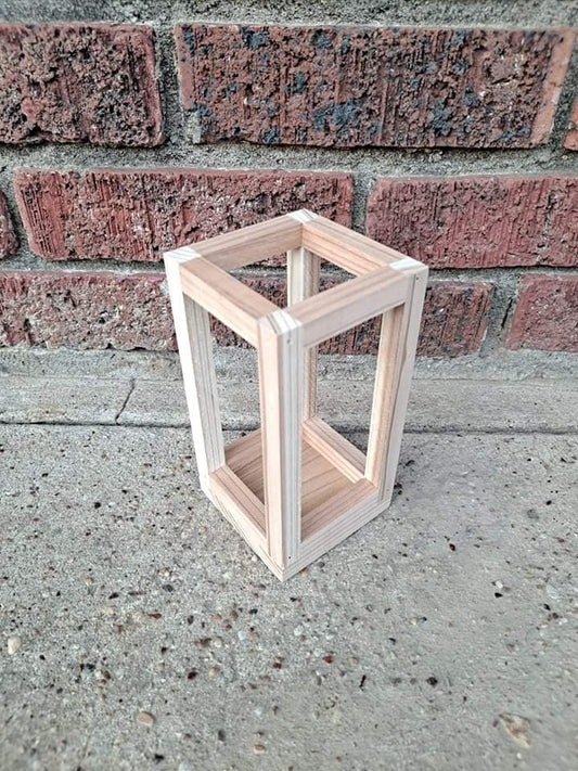 MINI SIMPLE WOODEN LANTERN