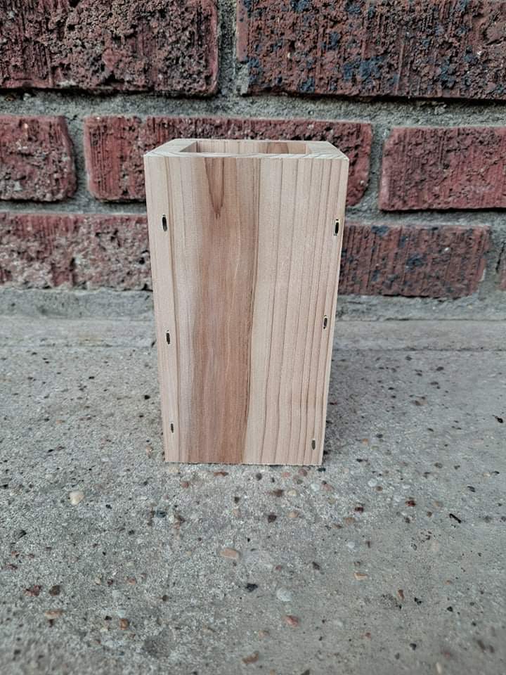 Small Bouquet Stand